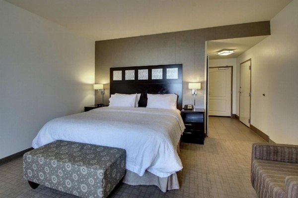 Hampton Shreveport South image 9